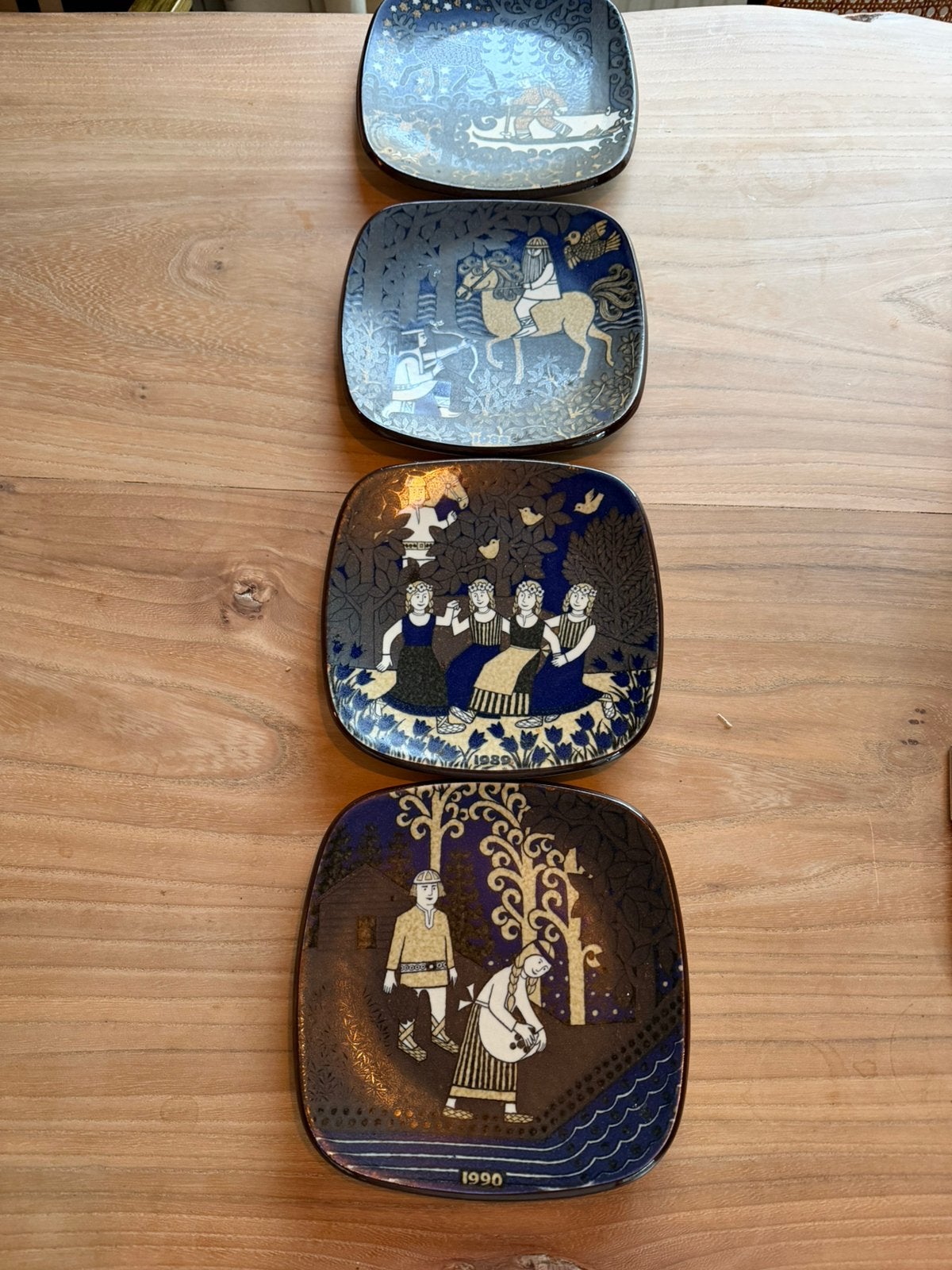 4 Vintage Kalevala-jaarborden uit Arabia: Finse volkskunst, Ophalen of Verzenden, Wanddecoratie, Overige materialen