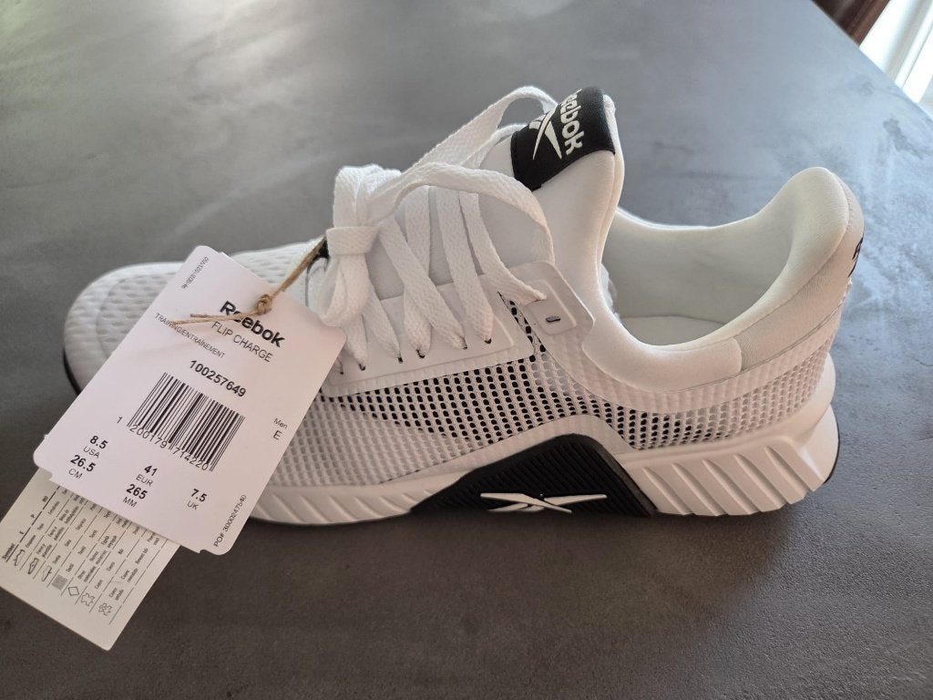 NIEUW: Reebok Flip Charge trainers maat 41, Kleding | Heren, Nieuw, Ophalen of Verzenden, Reebok, Sportschoenen