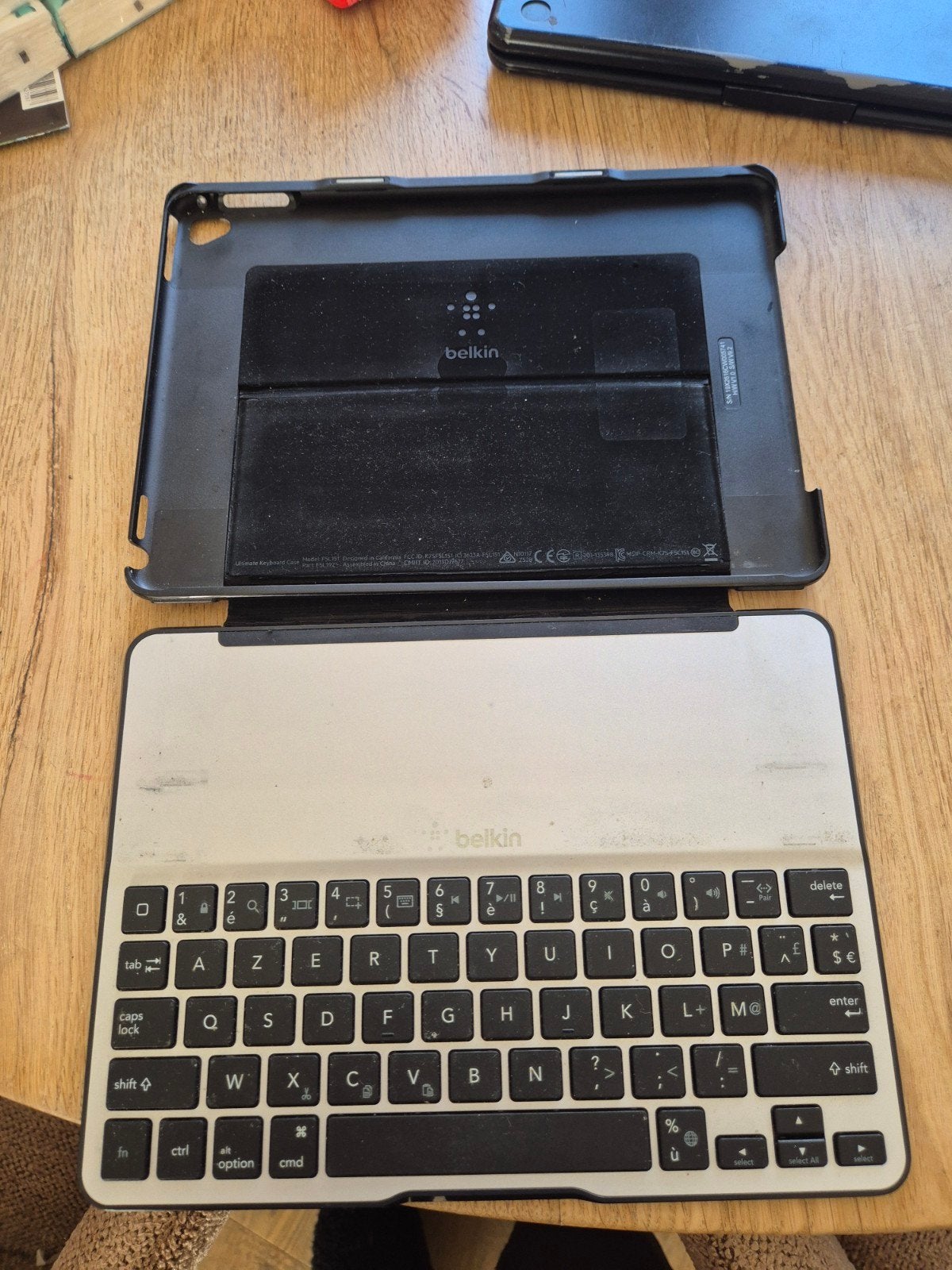 Belkin QODE Ultimate toetsenbordhoes voor iPad Air, Computers en Software, Gebruikt, Ophalen, 10 inch, Belkin