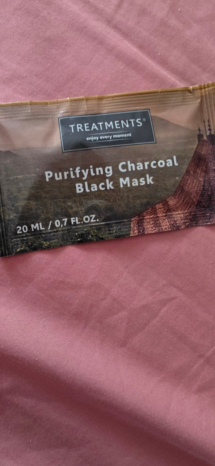 Treatments Purifying Charcoal Black Mask 20ml, Ophalen of Verzenden, Nieuw, Gehele gezicht, Reiniging