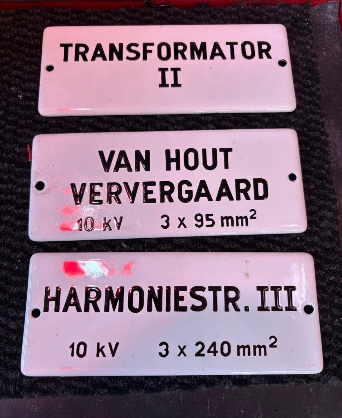 Oude emaille bordjes uit transformatorhuis Utrecht, Verzamelen, Verzenden, Reclamebord