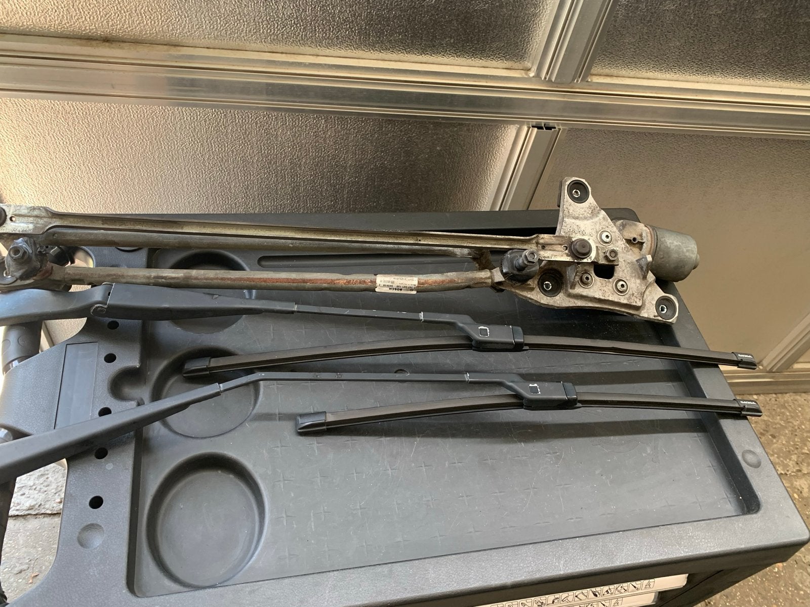 Ruitenwissermechanisme met motor en wissers Volvo V50, Gebruikt, Info@volvocars.com, Beesd, Ophalen of Verzenden