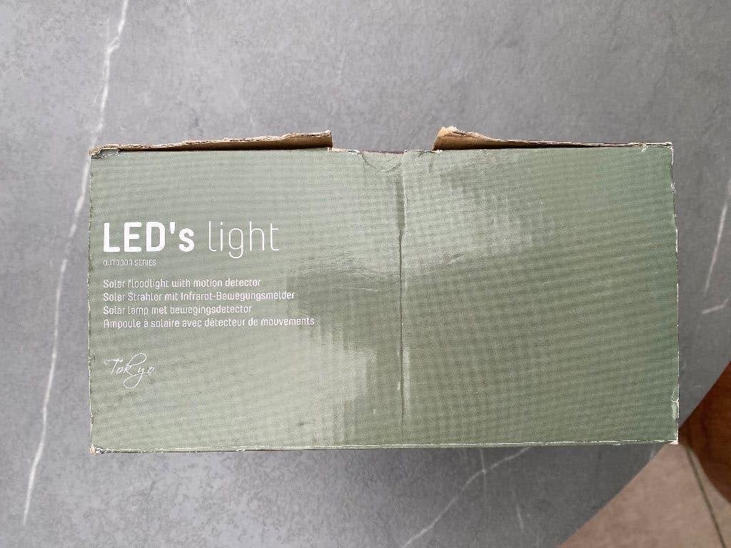 Draadloze led buitenlamp met bewegingsmelder, Zonne-energie, Kunststof, Minder dan 50 watt, Wandlamp