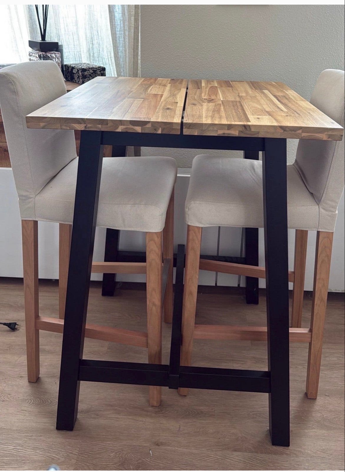 Hoge bartafel met houten blad ikea tybyn, Ophalen, Gebruikt