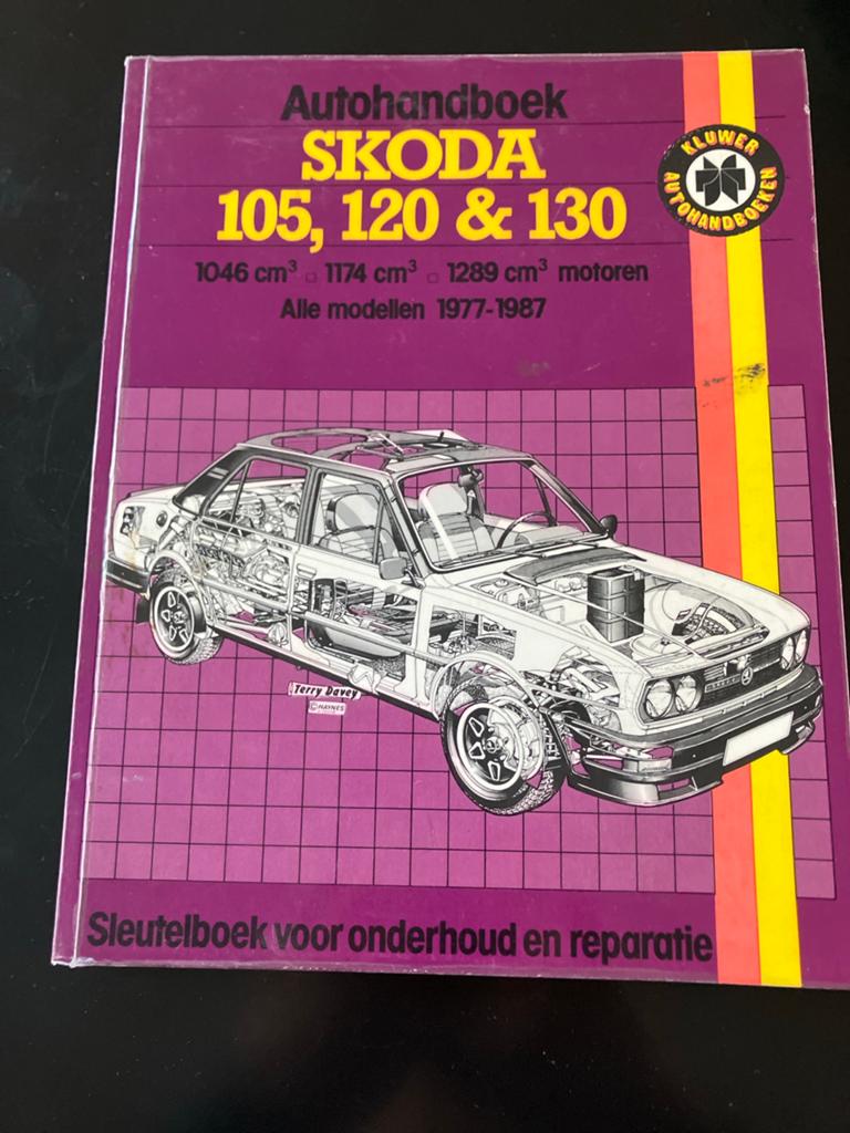 Autohandboek Skoda 105, 120 & 130 (1977-1987), Ophalen of Verzenden, Gelezen, Overige merken