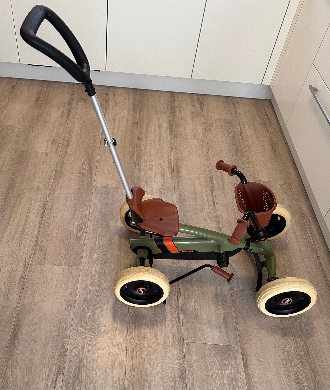 BERG Buzzy Retro Green Skelter incl. Duwstang, Ophalen, Zo goed als nieuw, Loopfiets