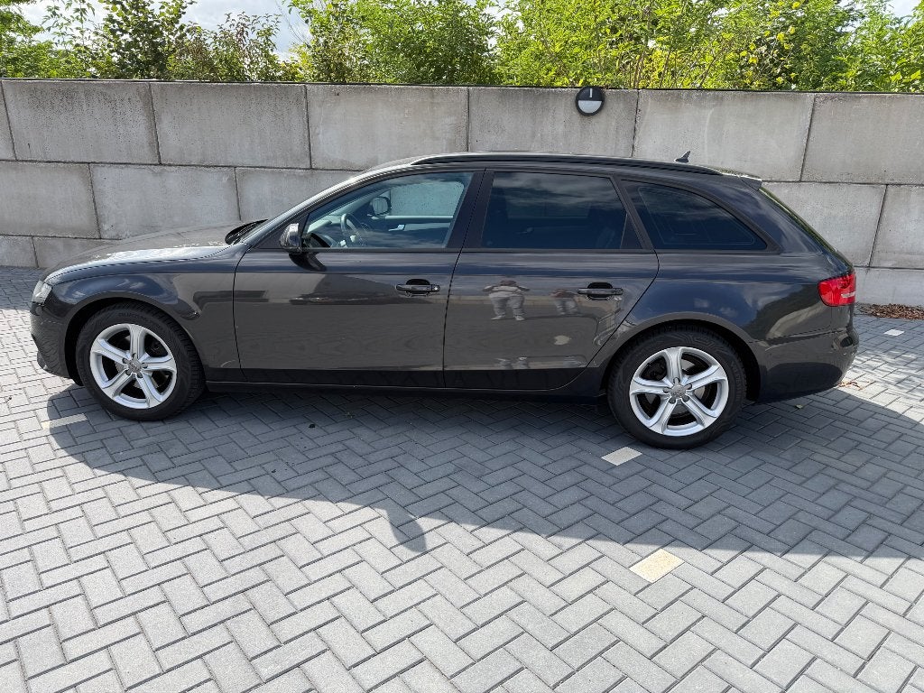 Audi A4 1.8 Tfsi 88KW Avant Multitronic 2012 Grijs, Auto's, Audi, Zwart, 4 cilinders, A4, Zwart