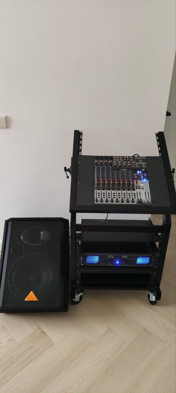 Set van versterker, mengpaneel, rijdende rack en monitor, Muziek en Instrumenten, Versterkers | Keyboard, Monitor en PA, Ophalen