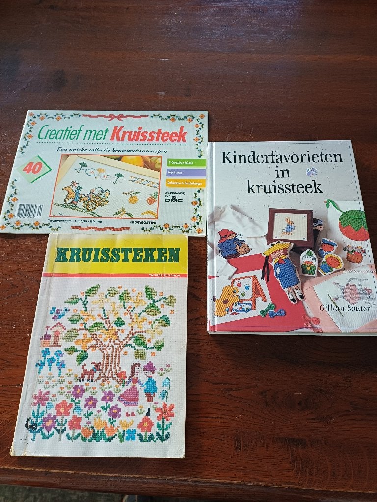 3 borduurboeken voor 7,50, Ophalen of Verzenden, Gebruikt, Handborduren, Overige typen