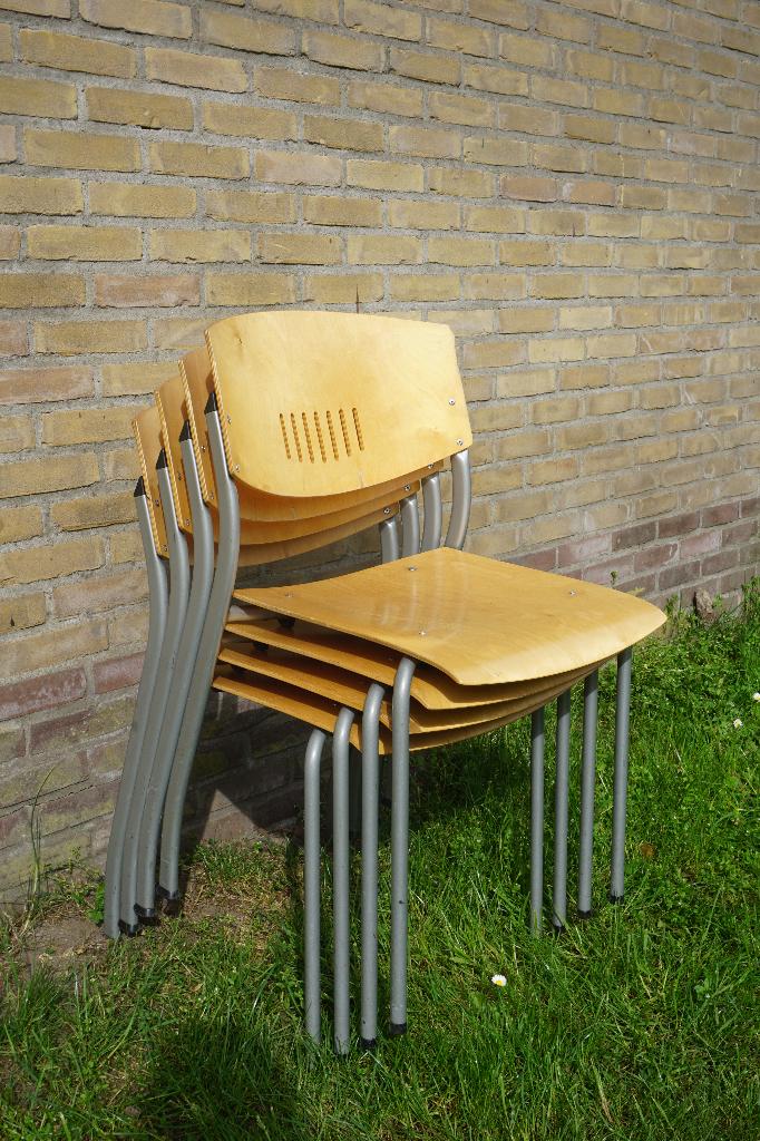 Houten stoelen kantinestoelen schoolstoelen kantoorstoelen, Ophalen, Gebruikt, Bruin, Vijf, Zes of meer stoelen