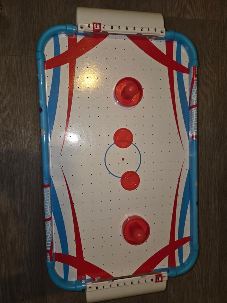 Air hockey tafel, Ophalen, Zo goed als nieuw, Switch, Stuurtje of Sportattribuut
