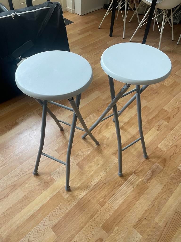 2 bar chairs, Ophalen, Zo goed als nieuw