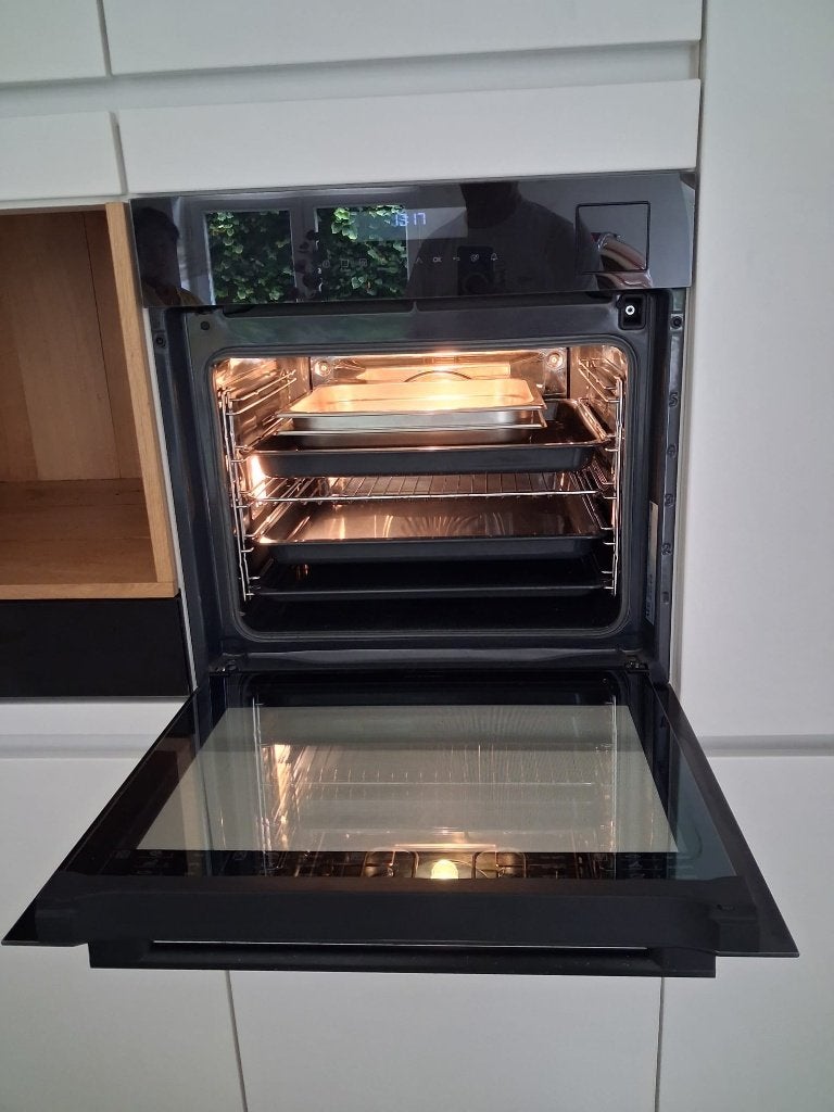LUXE MODERNE MAT EILANDKEUKEN+ AEG APPARATUUR  GEDEMONTEERD, Wit, Overige typen, Ophalen of Verzenden, Zo goed als nieuw