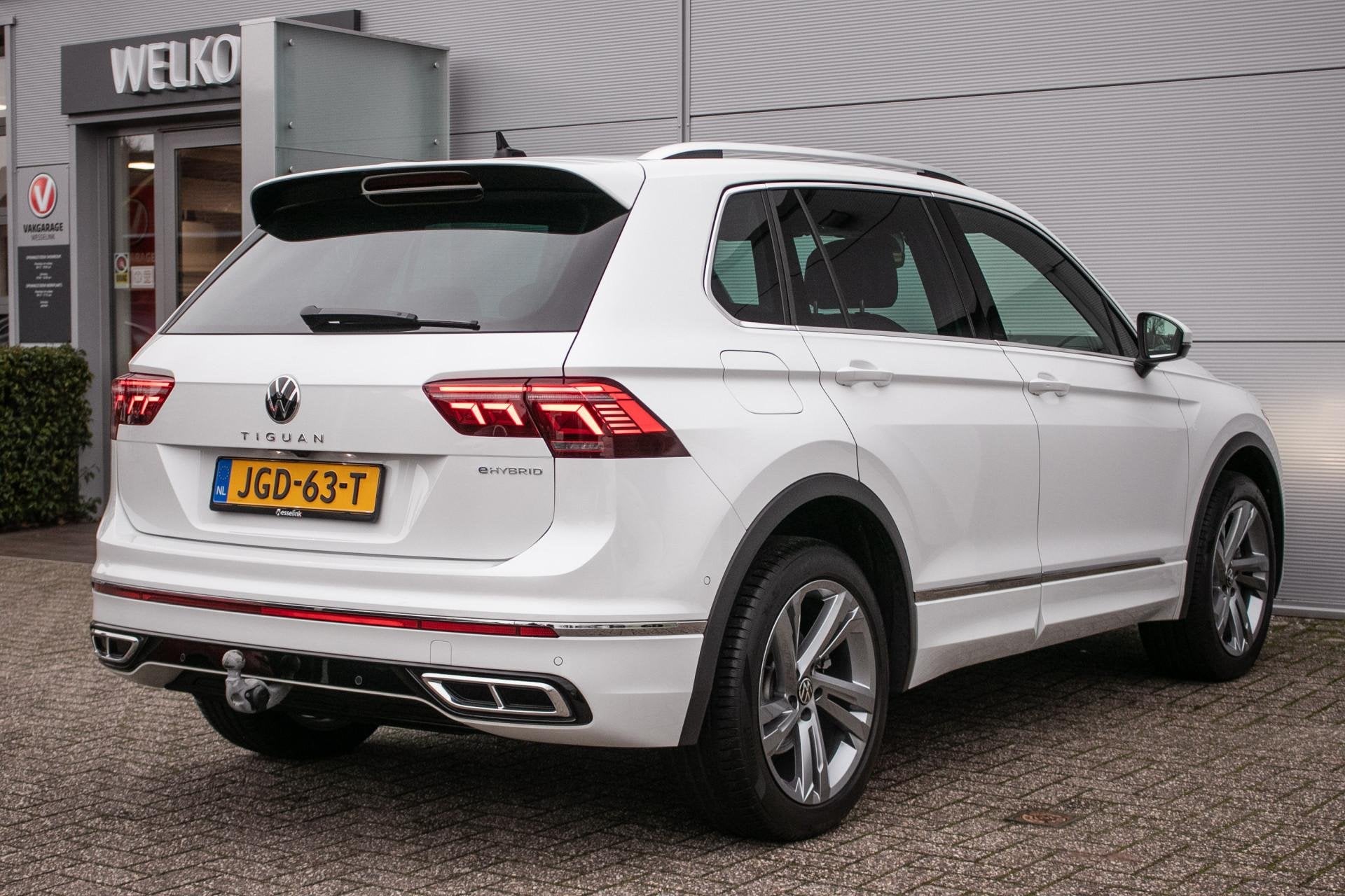 Volkswagen Tiguan 1.4 TSI eHybrid R-Line Business+ - Trekhaa, Auto's, Dealer onderhouden, Stof, Euro 6, Automatische klimaatregeling