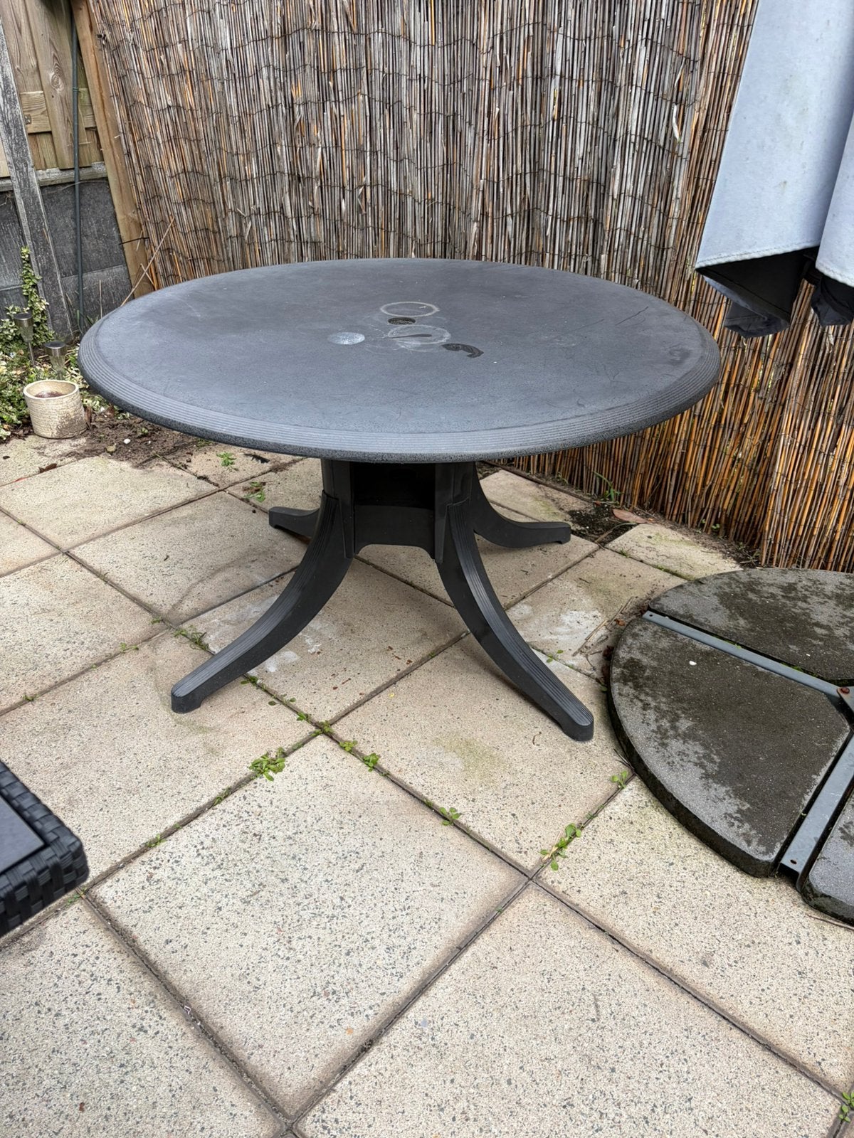 Hartmann tuinset, Ophalen, Gebruikt, Rond, Kunststof