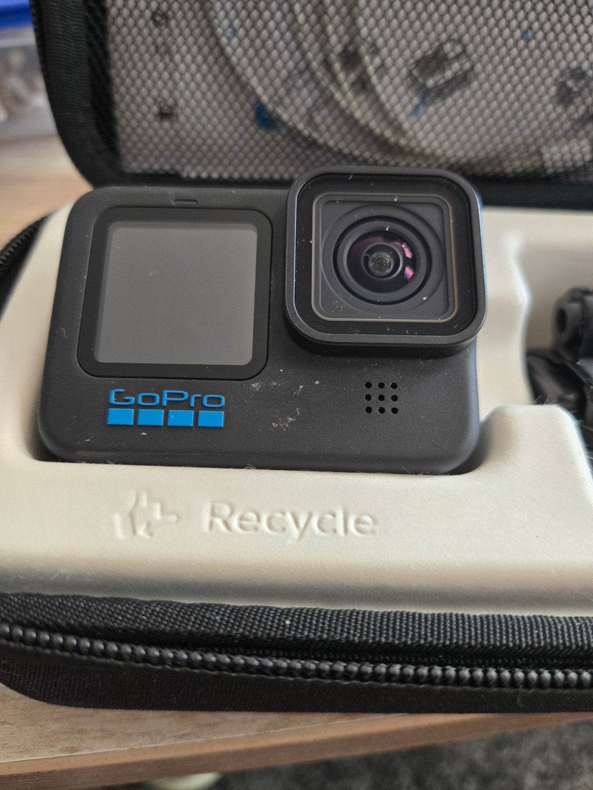 GoPro Hero 10 Black - Actiecamera met accessoires, Audio, Tv en Foto, Actiecamera's, Ophalen of Verzenden, Zo goed als nieuw, GoPro