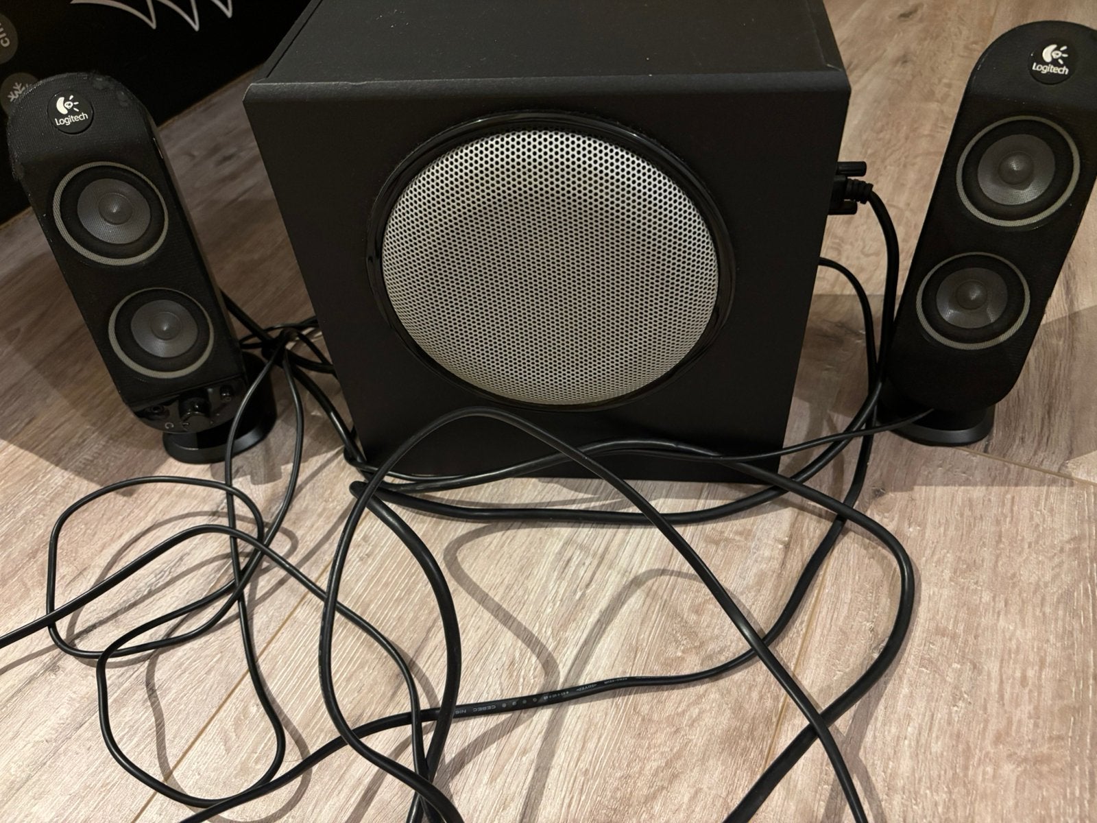 Logitech X-230 2.1 Speakerset met Subwoofer (Gebruikt), Computers en Software, Ophalen, Gebruikt, Audiokanaal 2.1