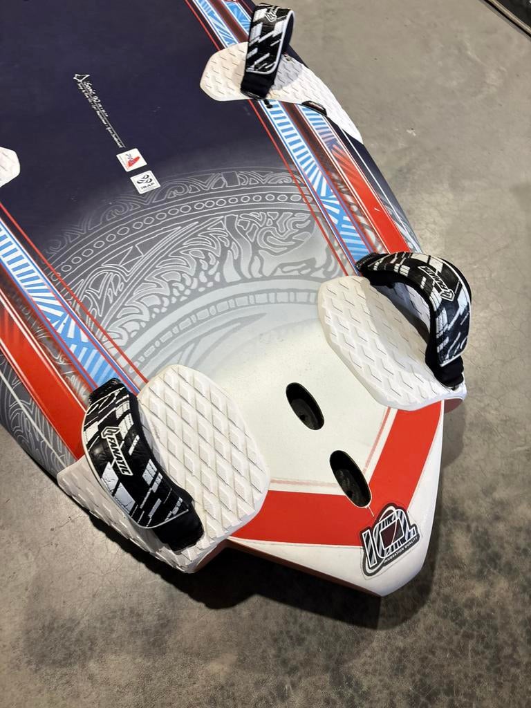 Starboard Isonic Carbon - 130L, Ophalen, Gebruikt, 7 m² of meer, Minder dan 250 cm