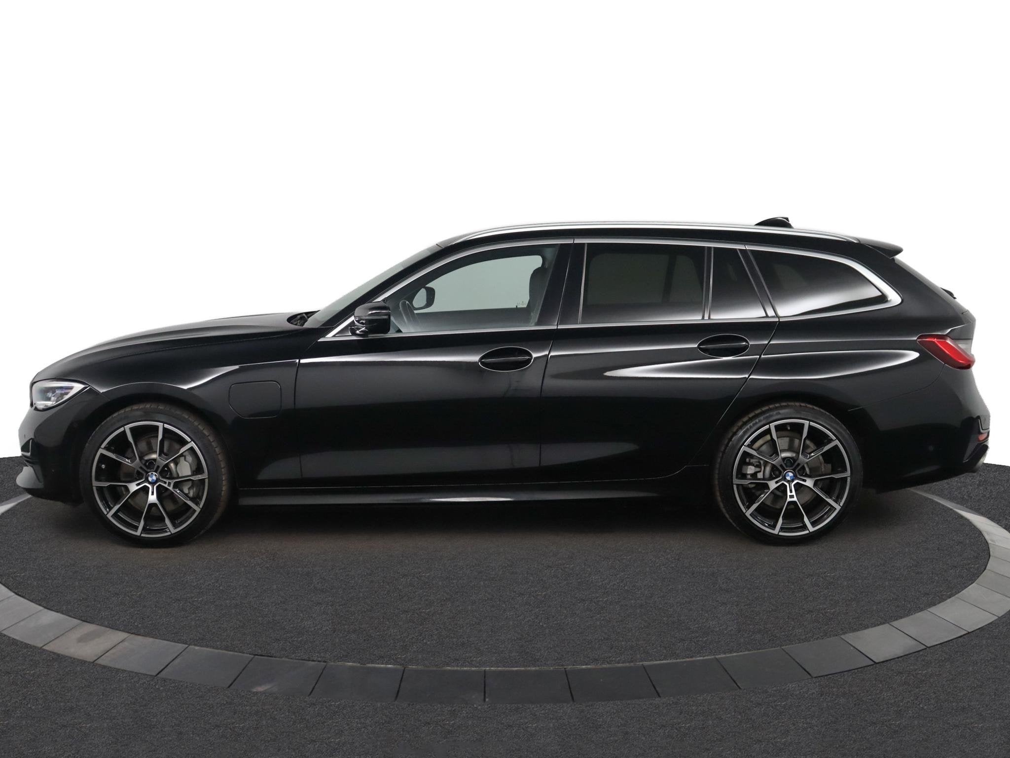 BMW 3-serie Touring 330e High Executive | Automaat | Harman, 1998 cc, Achterwielaandrijving, Gebruikt, Euro 6