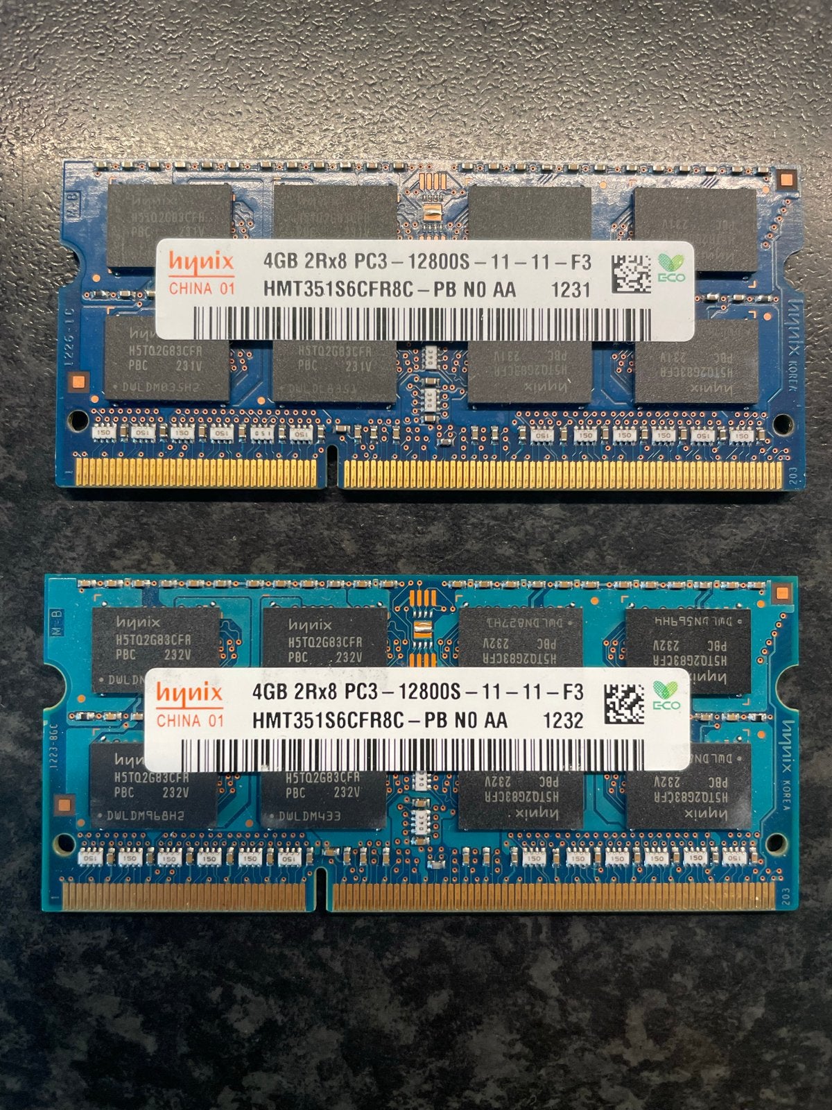Hynix 4GB DDR3 RAM PC3-12800S Laptop Geheugen (2 stuks), Gebruikt, DDR3, Ophalen of Verzenden, Laptop