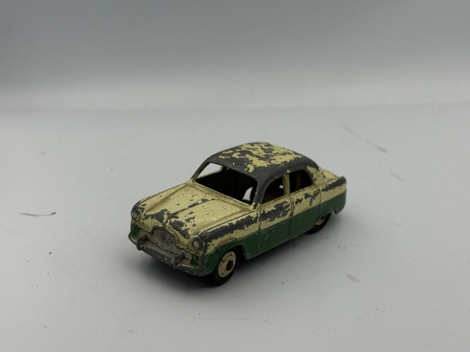Dinky Toys Ford Zephyr, Ophalen of Verzenden, Zo goed als nieuw, Auto, Dinky Toys