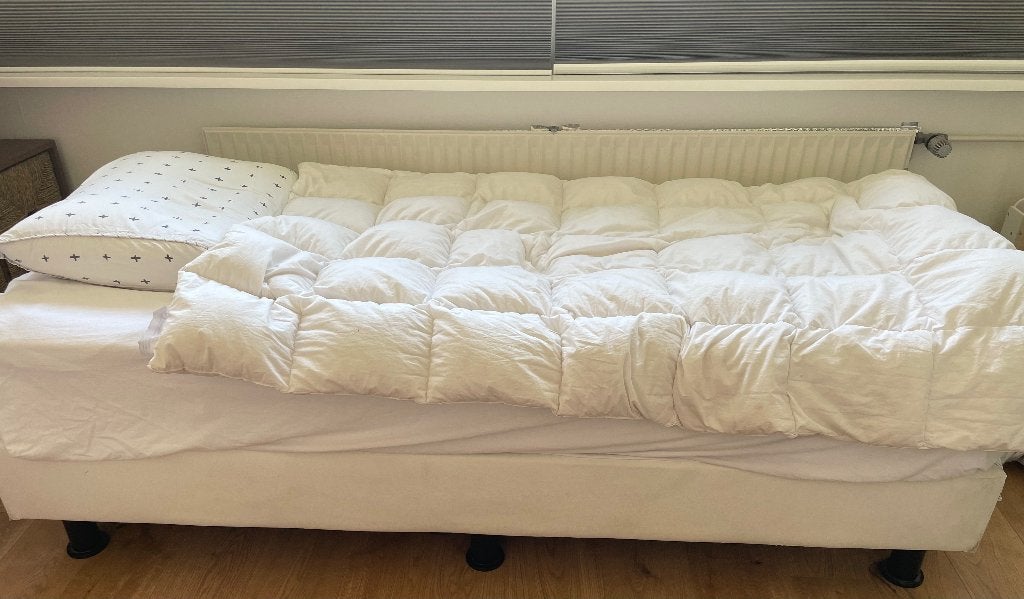 Matras + bed €50,-, Huis en Inrichting, Slaapkamer | Matrassen en Bedbodems, Ophalen, Gebruikt, 90 cm, Eenpersoons