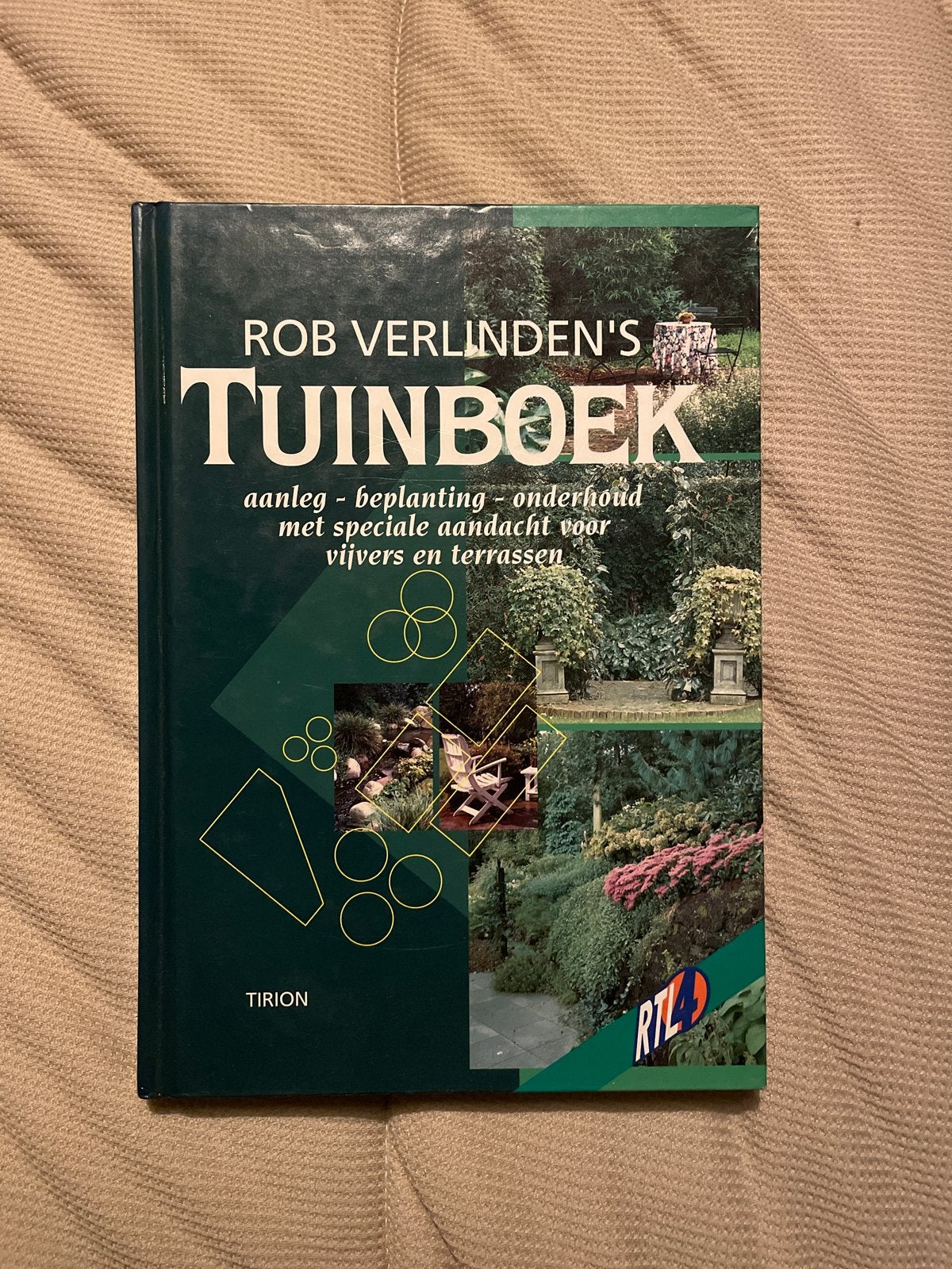 Rob Verlinden's Tuinboek - Aanleg, beplanting, onderhoud, Ophalen of Verzenden, Zo goed als nieuw, Tuinieren en Tuinplanten