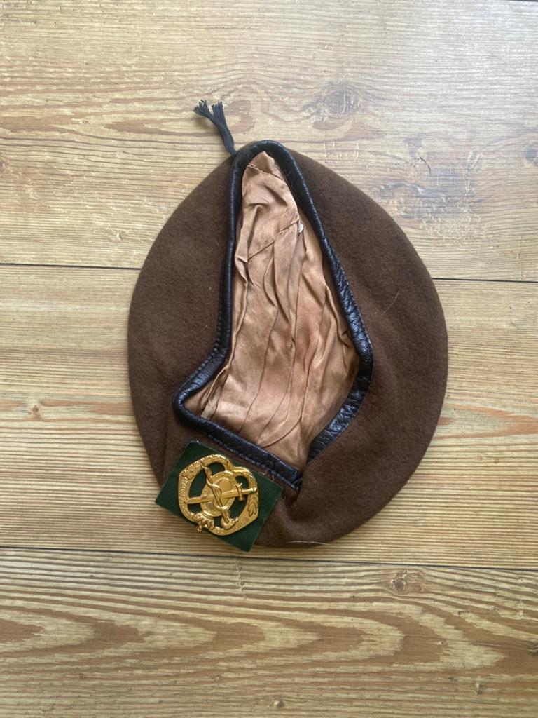 Barret KL 1990, Ophalen of Verzenden, Landmacht, Nederland