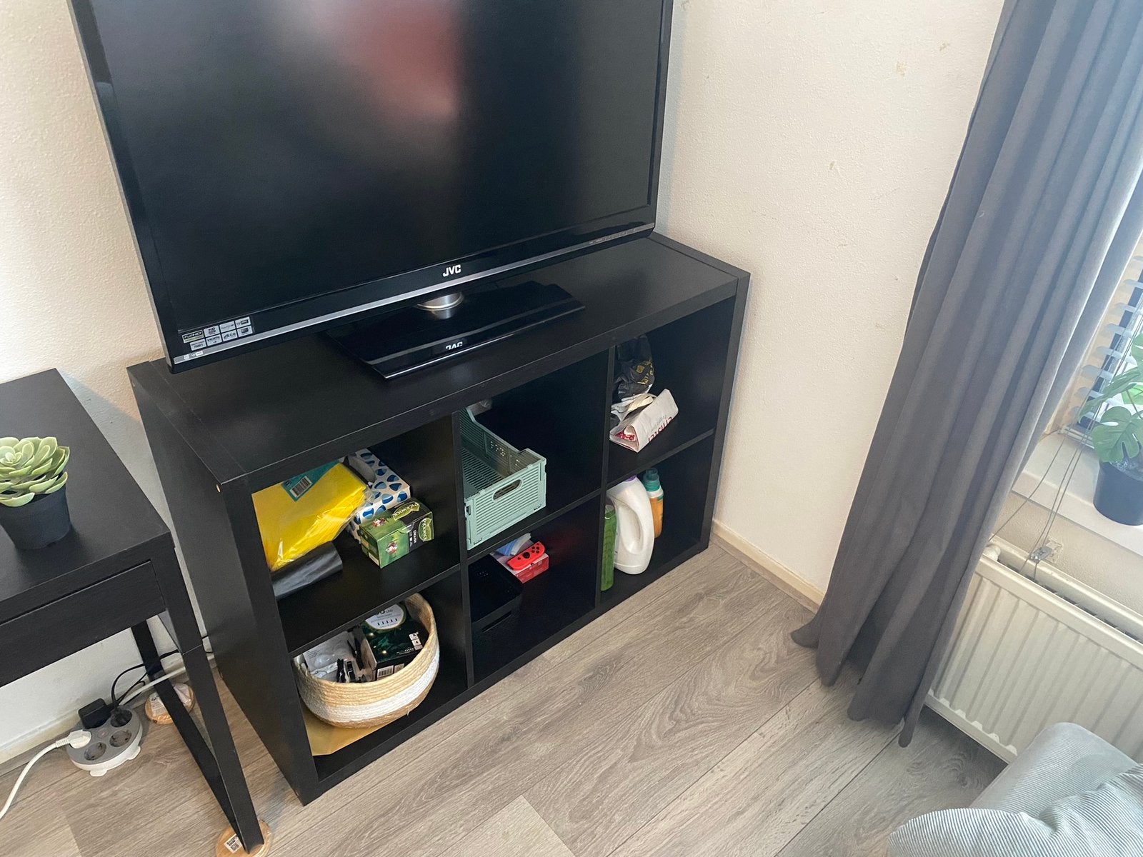 Vakkenkast zwart, Ophalen, 50 tot 100 cm, Zo goed als nieuw, Minder dan 100 cm