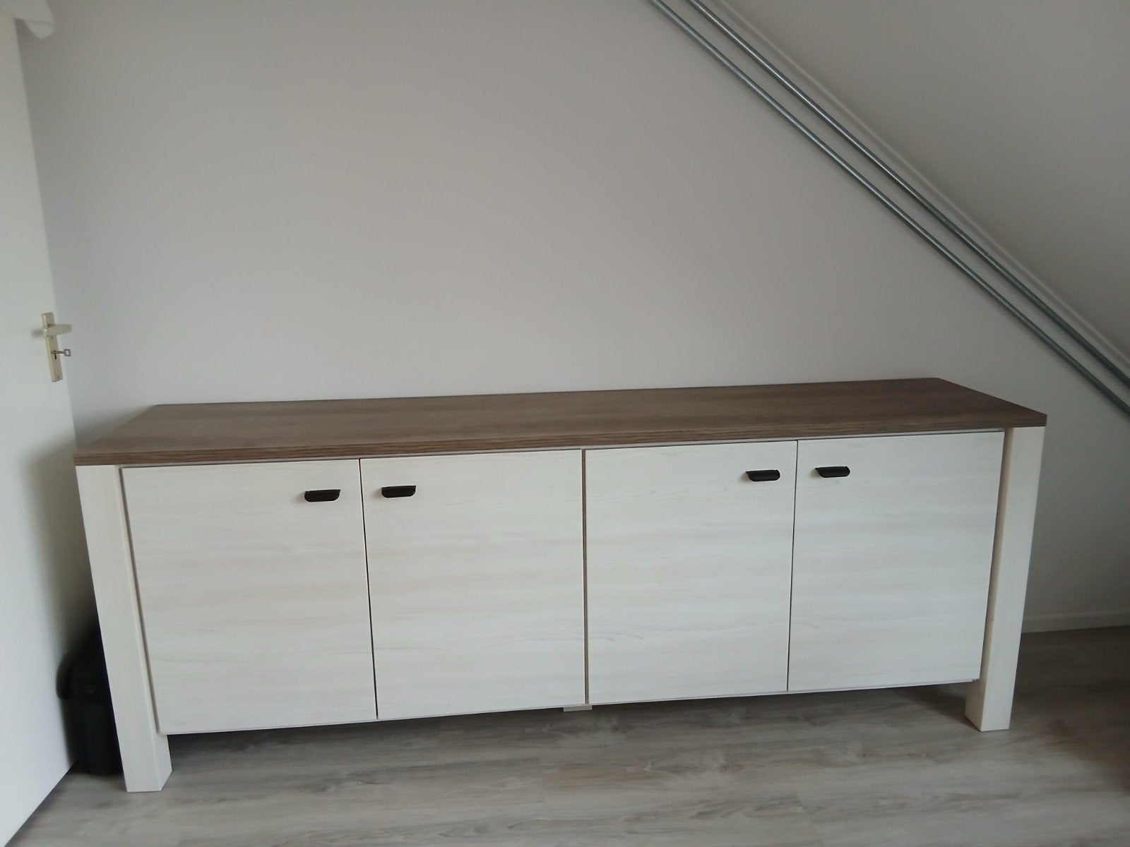 Super Mooi Dressoir Lynn (Nieuwstaat), Ophalen, Zo goed als nieuw, 25 tot 50 cm, 150 tot 200 cm