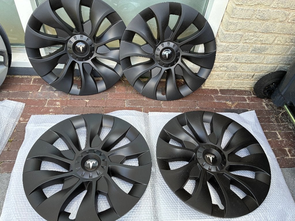 2 COMPLETE SETS TESLA WIELDOPPEN voor maar €55,-, Auto diversen, Wieldoppen, Zo goed als nieuw, Ophalen