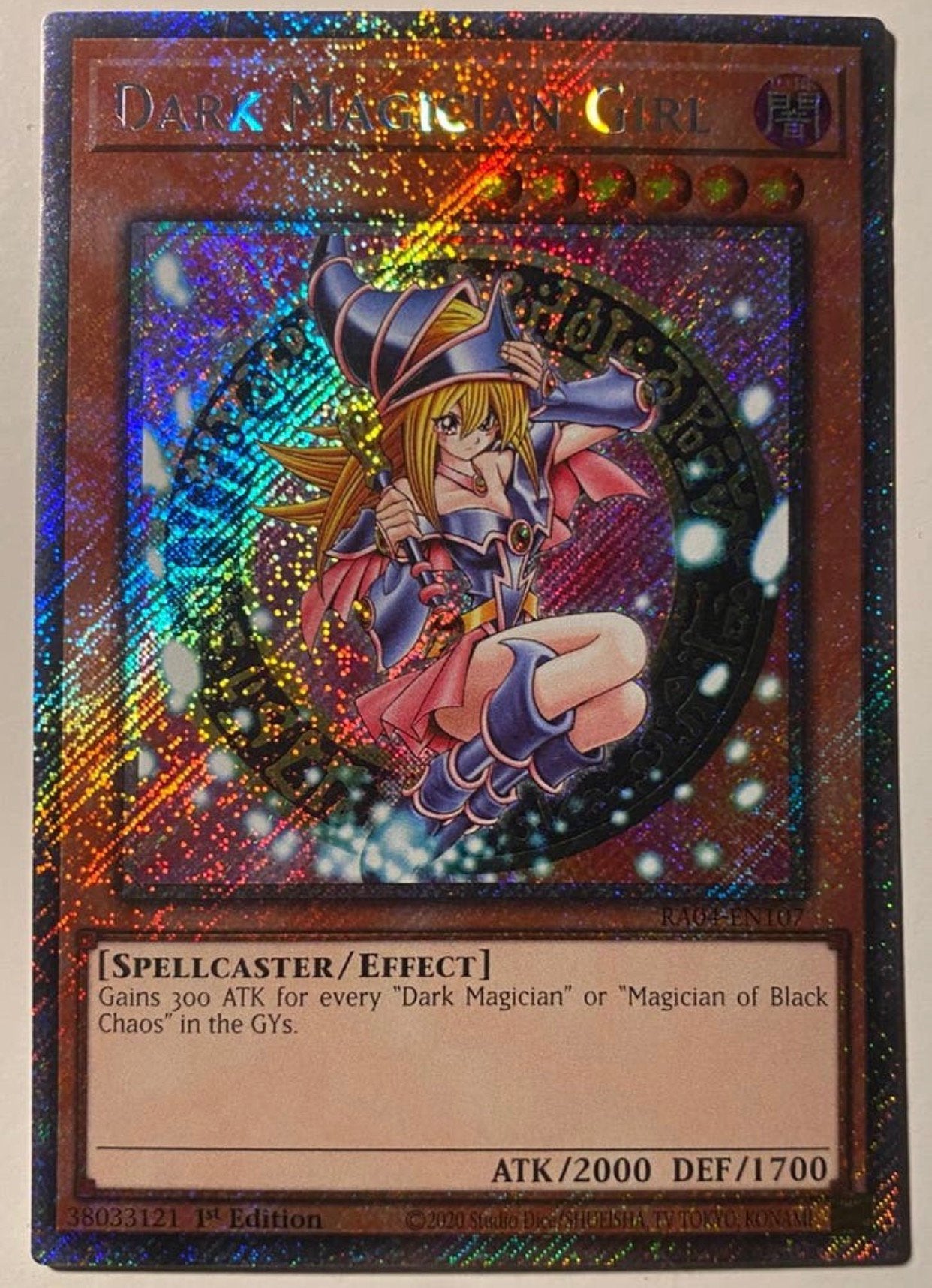 Yu-Gi-Oh! Dark Magician Girl RA04 1st Edition !, Hobby en Vrije tijd, Verzamelkaartspellen | Yu-gi-Oh!, Ophalen of Verzenden, Zo goed als nieuw