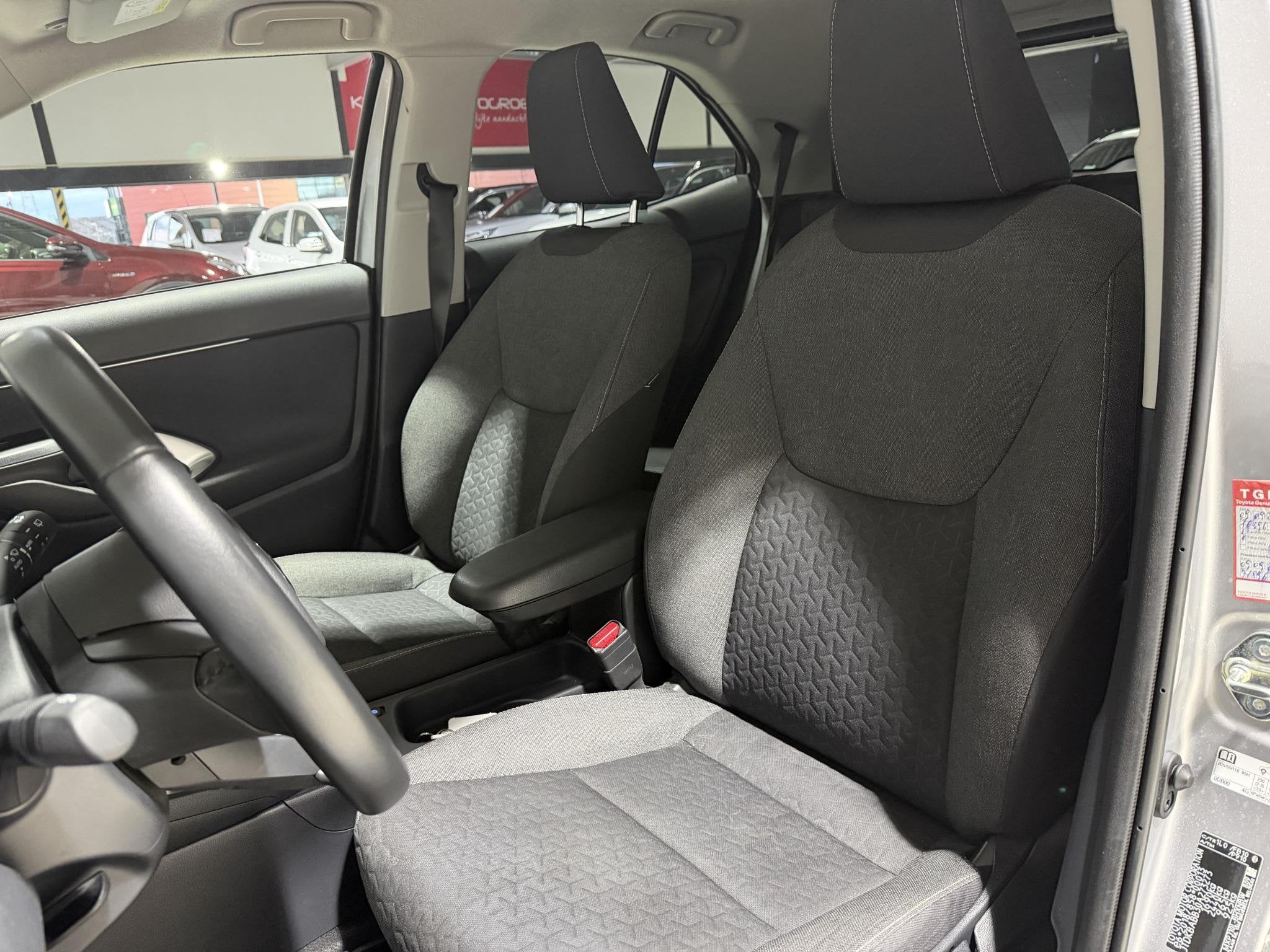 Toyota Yaris Cross 1.5 Hybrid Dynamic edition | Parkeersenso, Dealer onderhouden, Stof, Gebruikt, 116 pk