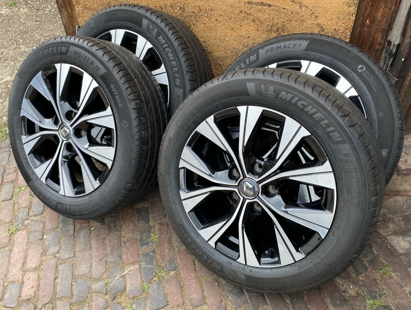 NIEUWE 195/55R16 Michelin banden op mooie Renault Zoe velgen, Auto-onderdelen, 16 inch, Banden en Velgen, Nieuw, Ophalen of Verzenden