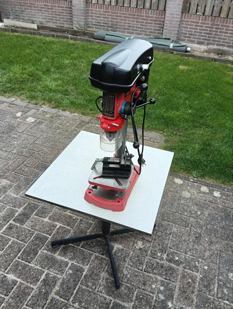 Weinig gebruikte kolomboormachine, Ophalen, Zo goed als nieuw, 400 tot 600 watt, Kolomboormachine