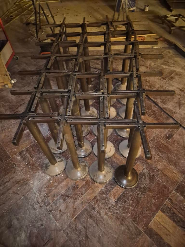 28x Rustieke bronskleurige ijzeren tafelpoten met afdekhoes, Huis en Inrichting, Tafelonderdelen, Ophalen, Tafelpoot, Minder dan 50 cm