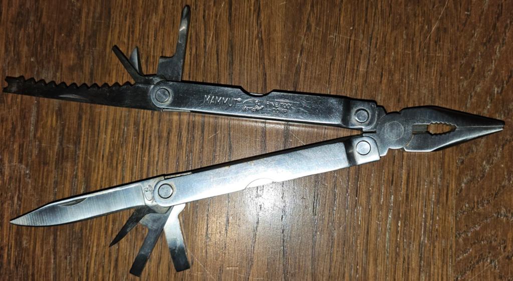Mammut Fine Tool Corp multitool 8 delig, Doe-het-zelf en Verbouw, Gereedschap | Handgereedschap, Ophalen of Verzenden, Gebruikt