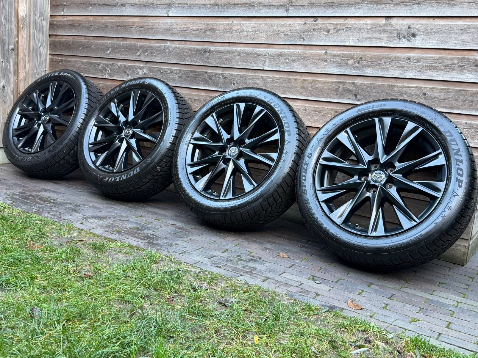 Orig Mazda CX-5 CX5 Black 19 inch velgen + ZGAN winterbanden, 19 inch, Gebruikt, Banden en Velgen, Personenwagen