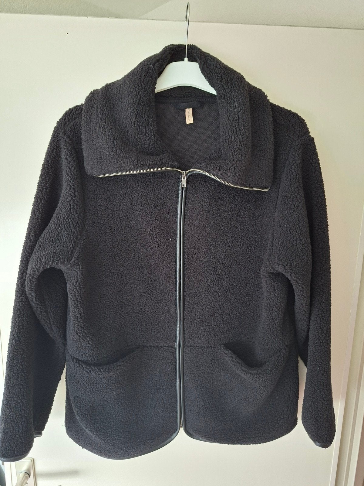 Soyaconcept teddyvest zwart mt M 42-44 NIEUW, Kleding | Dames, Soyaconcept, Zwart, Maat 42/44 (L), Nieuw