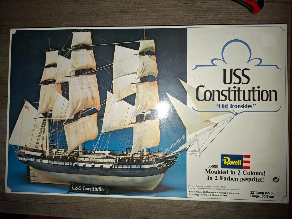 Revell 5600 U.S.S. CONSTITUTION Driemaster 55cm lang, Ophalen of Verzenden, Nieuw, 1:200 of kleiner, Revell