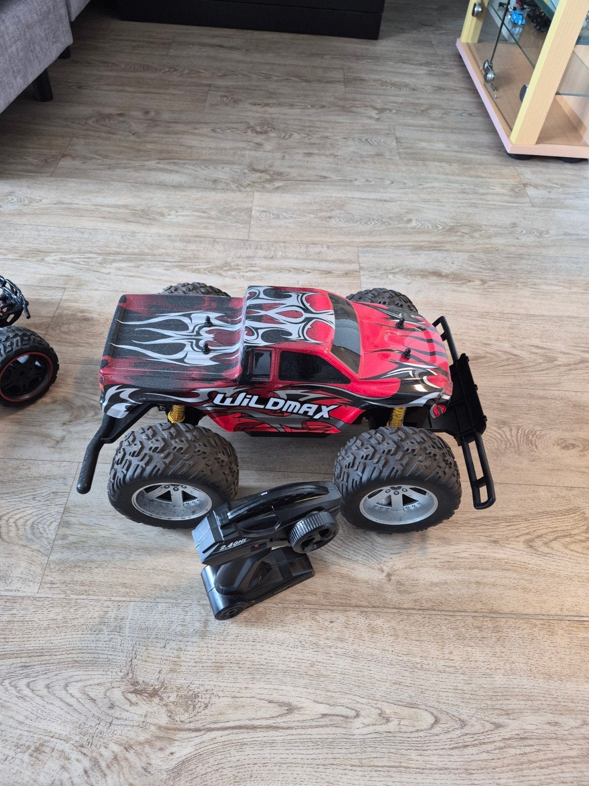 RC Auto Wildmax Monster Truck met Afstandsbediening, Hobby en Vrije tijd, Gebruikt, Auto offroad, RTR (Ready to Run), Overige schalen