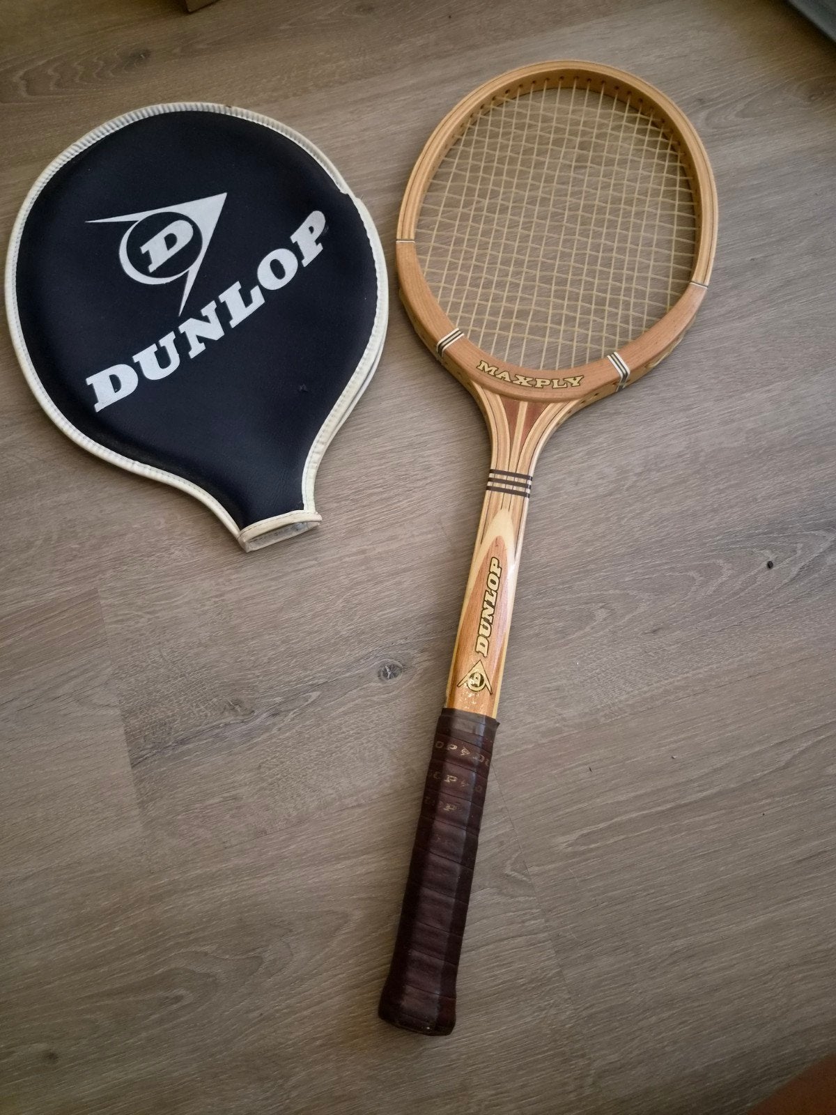 Vintage Dunlop Maxply tennisracket met hoes, Sport en Fitness, Tennis, Ophalen of Verzenden, Zo goed als nieuw, Racket, Dunlop