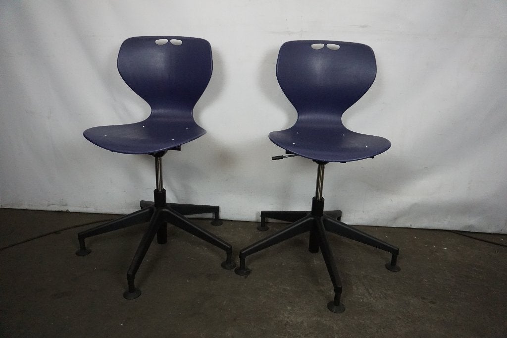 Ahrend comfortabele en stevige werkstoel |  €35,- per stuk