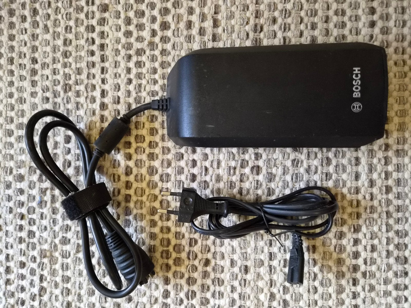 Bosch eBike Acculader 36V/4A - Standaard Lader BCS220, Gebruikt