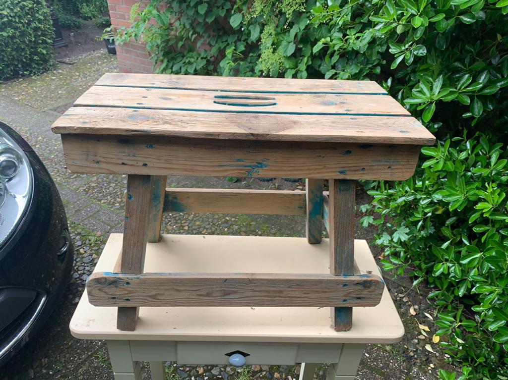 Leuk, ouder uitziend krukje (brocante), Ophalen, Gebruikt, Hout