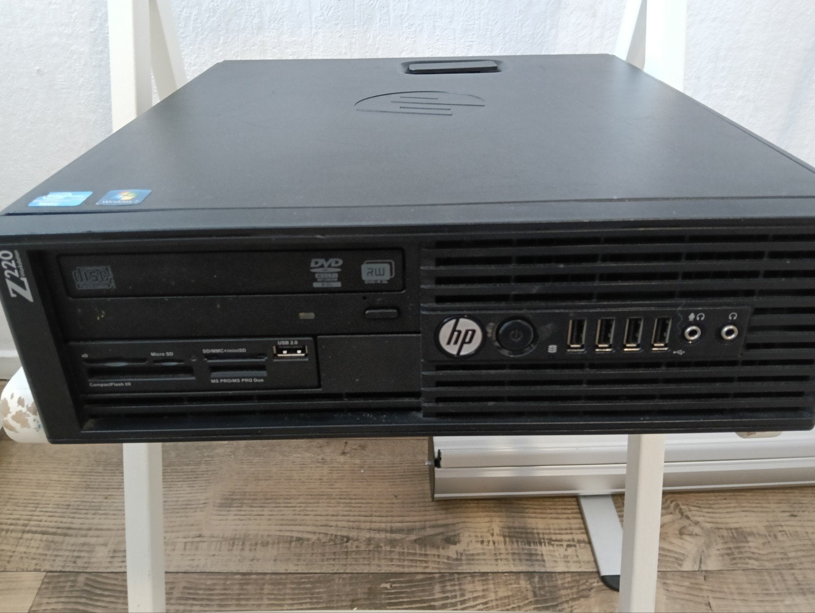 HP Z220 Met Xeon CPU, Computers en Software, Desktop Pc's, Ophalen, Gebruikt, 3 tot 4 Ghz, HDD