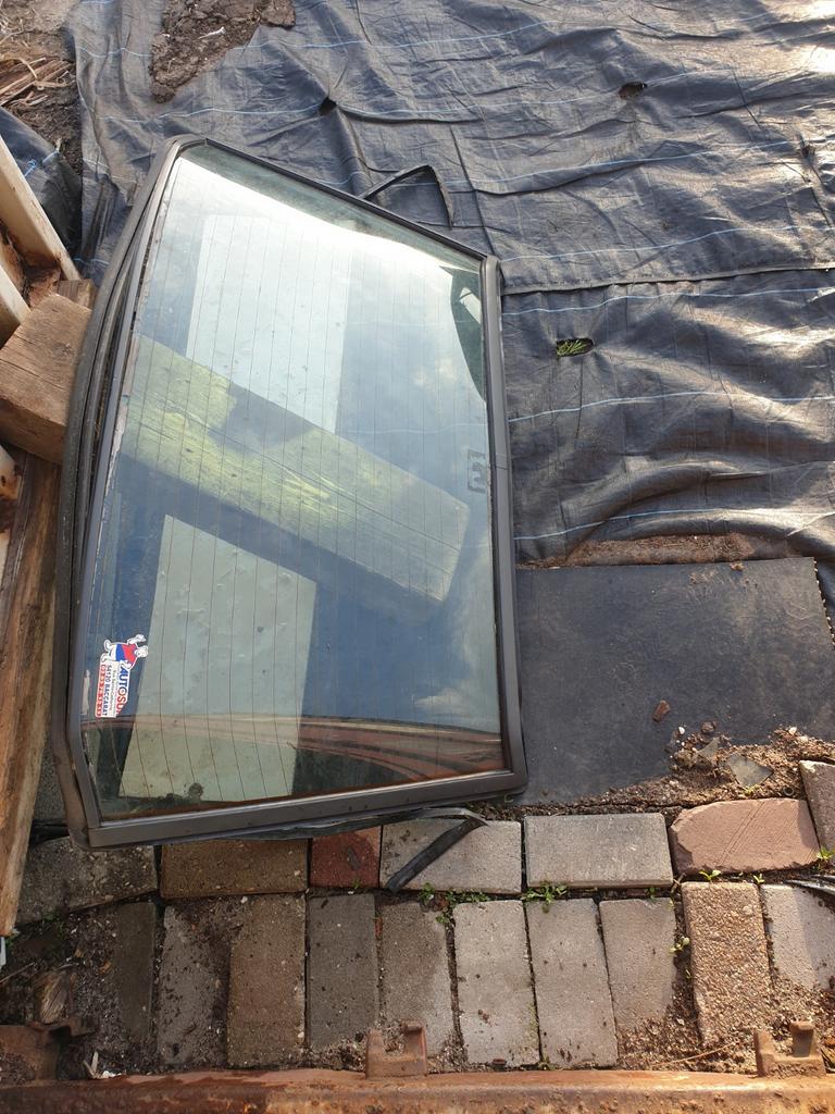 Achterruit mercedes 190 w201 serie Gebruikt, Ophalen, Gebruikt, Universele onderdelen