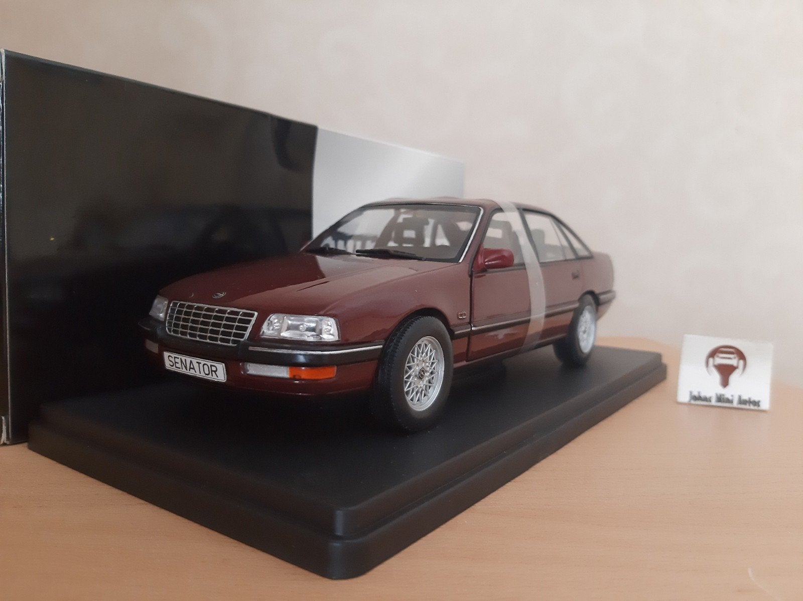 Opel Senator B 1987 Bordeaux Rood Metallic van Whitebox 1:24, Hobby en Vrije tijd, Modelauto's | 1:24, Overige merken, Auto, Nieuw