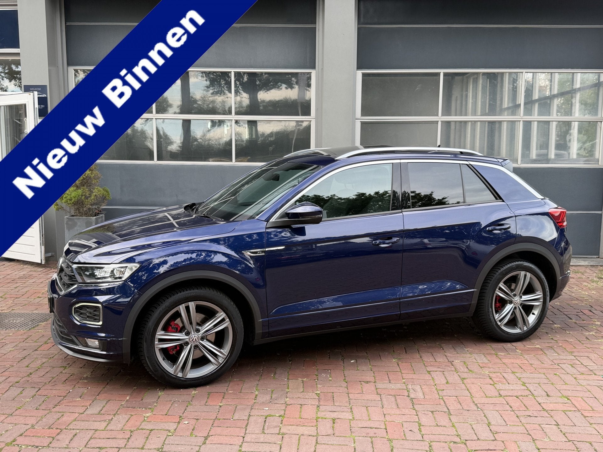 Volkswagen T-Roc 2.0 TSI 4Motion Sport Business R Pano | LED, Automaat, Dealer onderhouden, Gebruikt, 1984 cc