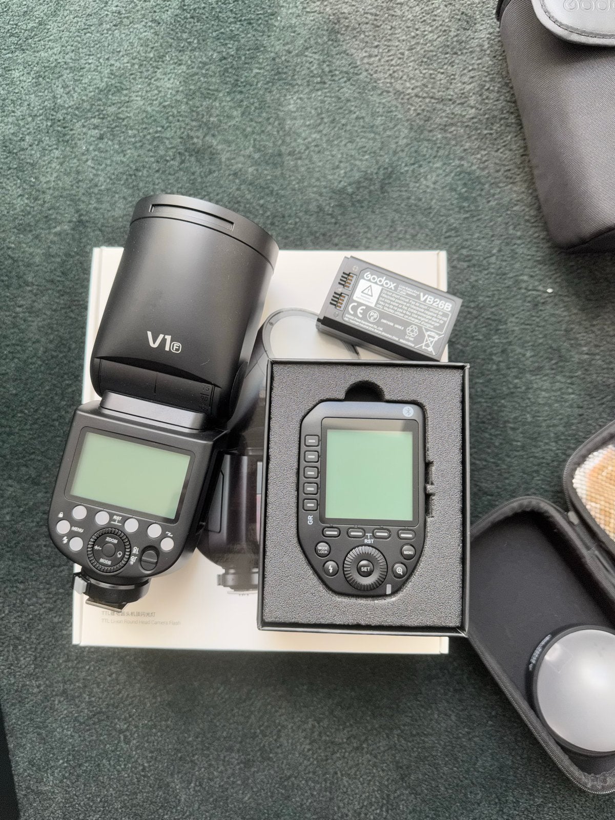 Sony Godox Speedlite V1 Sony X-PRO II Trigger AccessoriesKit, Externe flitser, Ophalen of Verzenden, Zo goed als nieuw, Draadloos